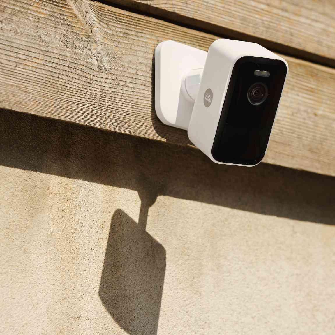 Yale Smart Outdoor Camera + Solar Panel