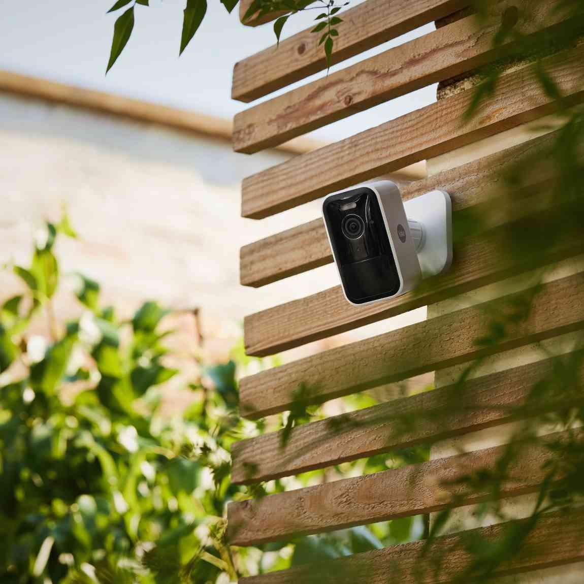 Yale Smart Outdoor Camera + Solar Panel