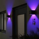 Hombli Smart Wall Light_Lifestyle_farbig beleuchtete Tür