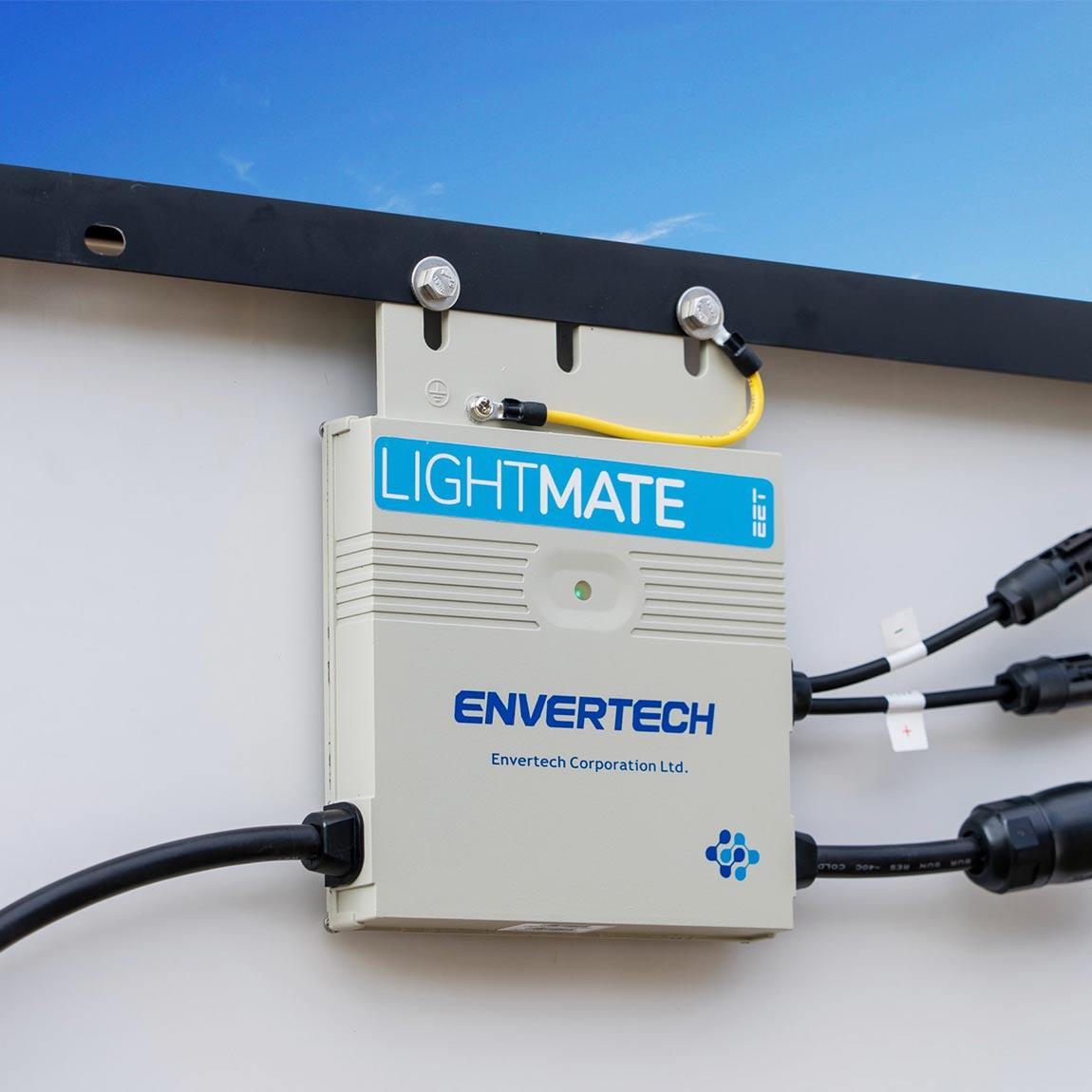 EET Solar LightMate Naked Plus - Balkonkraftwerk ohne Halterung (2x 430Wp) - Schwarz_wechselrichter