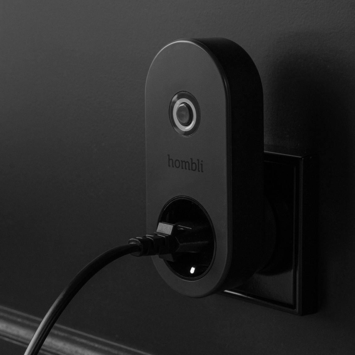 Hombli Smart Water Controller + Outdoor Socket_Lifestyle