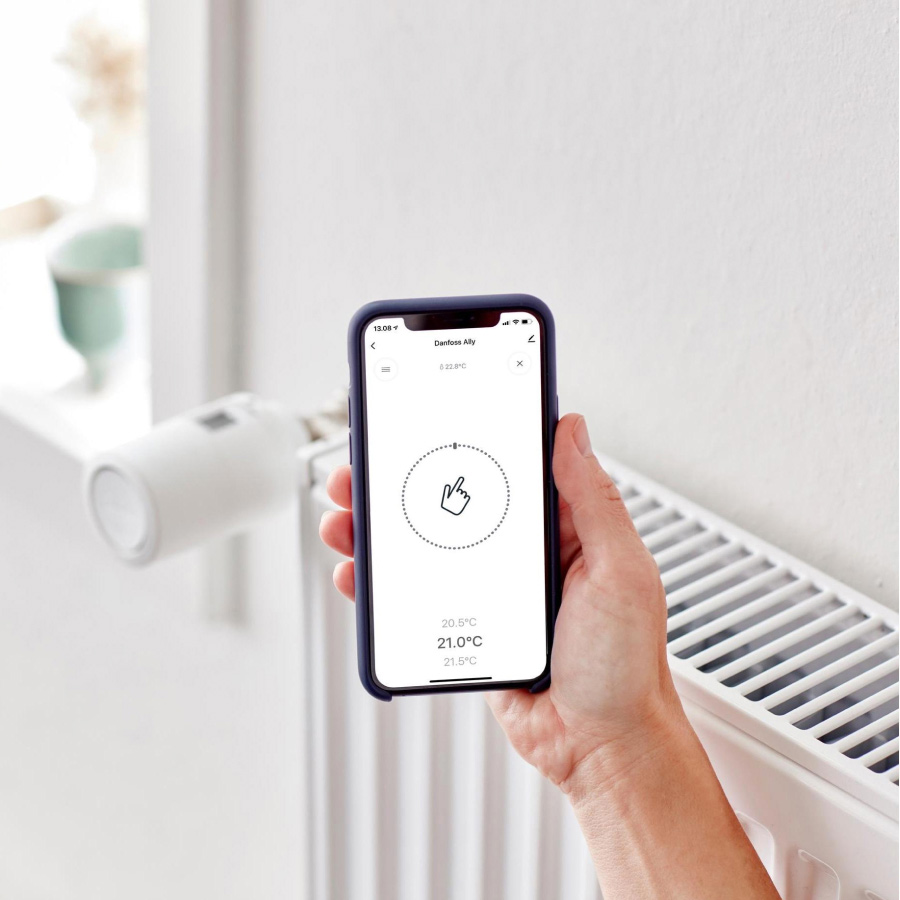 Smartes Heizkörperthermostat von Danfoss an Heizung